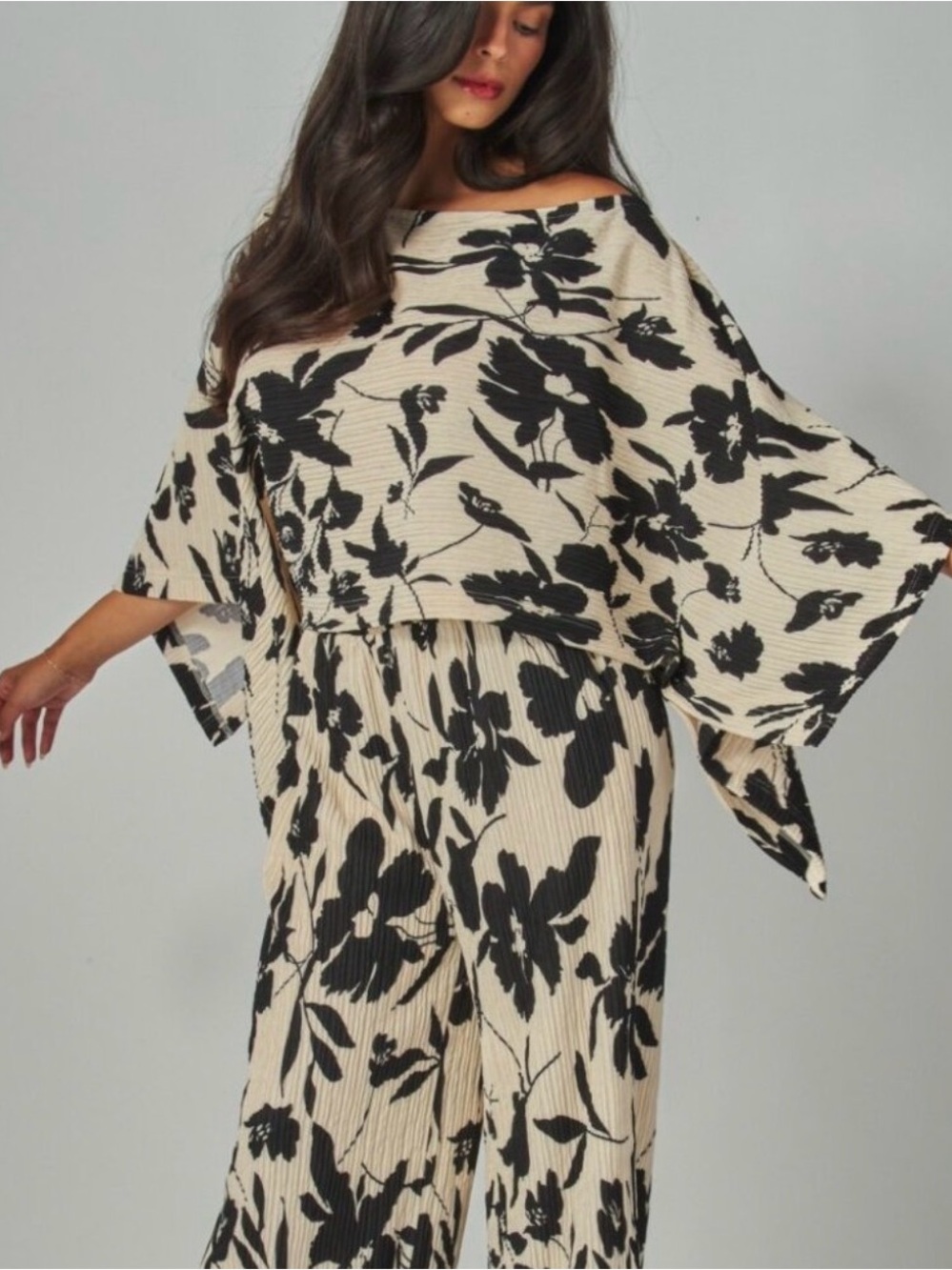 Women's Black Floral Oversized Top and Wide-Leg Pants Set - Cream/Black